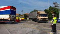 Akses ke Jateng Ditutup, Ratusan Kendaraan Diputar Balik