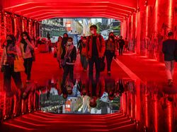 Ancaman Tsunami PHK Gelombang 2 di Tengah Ledakan Corona