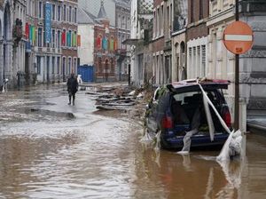 31 Warganya Tewas Akibat Banjir, Belgia Kibarkan Bendera Setengah Tiang 31 Warganya Tewas Akibat Banjir, Belgia Kibarkan Bendera Setengah Tiang