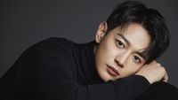 Awas Terpikat! Foto Profil Terbaru Minho SHINee yang Menawan