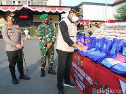 Warga Lamongan Terdampak Pandemi Dapat Gelontoran Bantuan