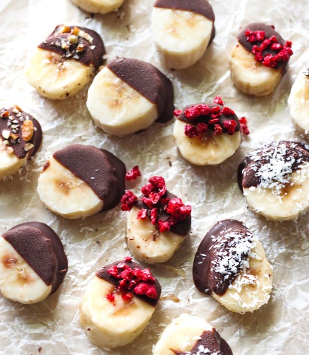 Frozen banana bits nikmat dan segar/ Foto: instagram.com/itsallgoodvegan Frozen banana bits nikmat dan segar sebagai makanan penutup/ Foto: instagram.com/itsallgoodvegan