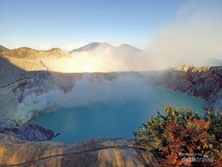 Hiking ke Kawah Ijen, Permata Biru khas Banyuwangi