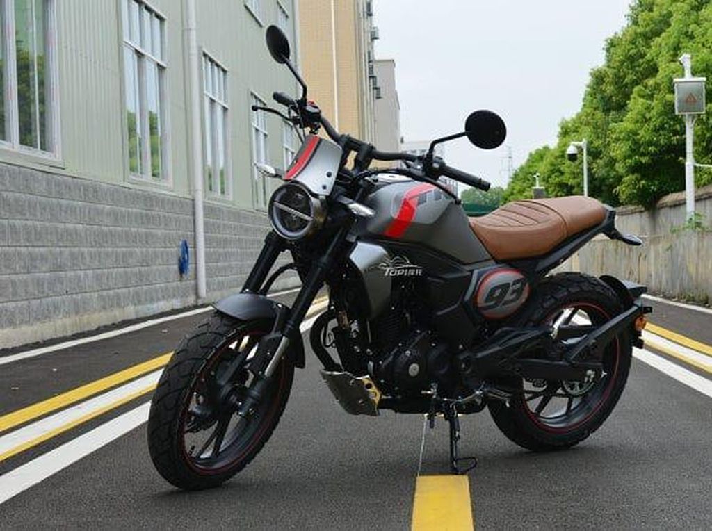 Lihat Lebih Dekat Naked Bike Modern Retro Terbaru, Honda CB190TR