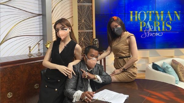 Gaya 2 Aspri Baru Hotman Paris, Cantiknya Curi Atensi Pria