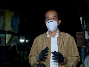 Jokowi Minta Paket Obat Gratis Ditambah karena di Apotek Mulai Langka Jokowi Minta Paket Obat Gratis Ditambah karena di Apotek Mulai Langka