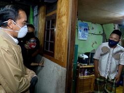 Blusukan Jokowi Saat PPKM Darurat Tuai Kritikan