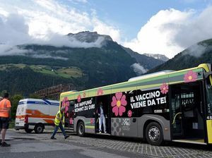 Kenalan dengan Sasa, Bus Vaksinasi Keliling di Italia