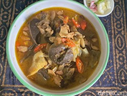 Resep Gule Kambing dan Jeroan Khas Solo yang Sedap Bumbunya
