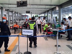 Syarat Naik Kereta Api Selama PPKM Darurat, Sudah Tahu?