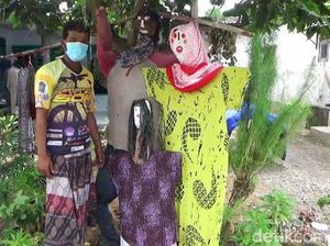 Usir Corona, Warga di Lumajang Pasang Boneka Orang-orangan di Depan Rumah