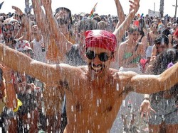 6 Negara Longgarkan Pembatasan Sebelum Ada Varian Delta, Bagaimana Sekarang?