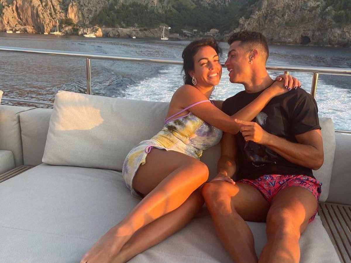 Cristiano Ronaldo, Georgina, dan Senja (Instagram/cristiano)