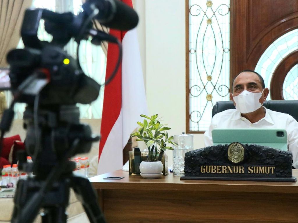 Kadis Perizinan Tersangka Korupsi, Gubsu Serahkan Proses Hukum ke Jaksa Kadis Perizinan Tersangka Korupsi, Gubsu Serahkan Proses Hukum ke Jaksa