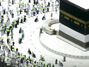 Kemenag Temui Dubes Saudi, Harap Jemaah RI Bisa Segera Berangkat Umroh Kemenag Temui Dubes Saudi, Harap Jemaah RI Bisa Segera Berangkat Umroh
