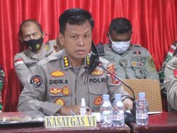 Diduga Chat Mesra Anak Tersangka, Kapolsek di Sulteng Dicopot!
