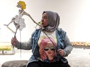 Lirik dan Chord Cinta oleh Melly Goeslaw (feat. Krisdayanti) Lirik dan Chord Cinta oleh Melly Goeslaw (feat. Krisdayanti)