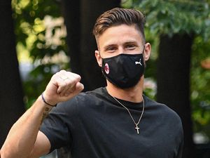 Olivier Giroud: Forza Milan!