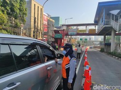 Penyekatan PPKM Mampang Jaksel Sabtu Pagi: Penumpukan Lalin Cepat Terurai
