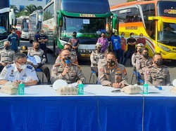 Polda Metro Kandangkan 36 Bus AKAP yang Langgar Aturan PPKM Darurat