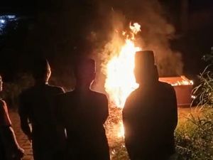 Rebut dan Bakar Peti Jenazah COVID di Bondowoso, Warga Di-tracing dan Testing