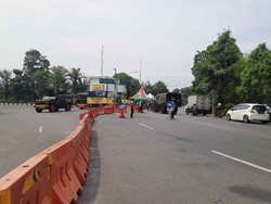 Weekend, Begini Situasi Bundaran Waru Saat PPKM Darurat Diperpanjang