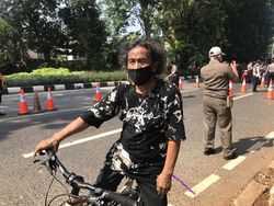 Cerita Pesepeda Tak Kena Penyekatan di Pos PPKM Darurat Lenteng Agung