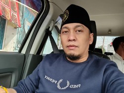 Dear Wong Crebon, Ujang Busthomi Lagi Bikin Museum Santet Nih