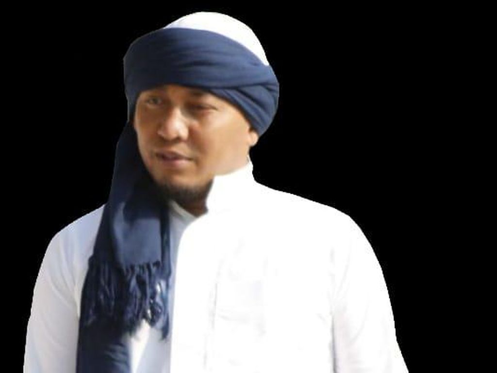 Kata Ujang Busthomi Bila Tak Percaya Corona agar Terhindar Karma Kata Ujang Busthomi Bila Tak Percaya Corona agar Terhindar Karma