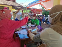 21 Polsek di Probolinggo Serentak Buka Vaksinasi untuk Warga