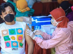 Stok Vaksin Kabupaten Blitar Menipis, Jadwal Tahap Kedua Tertunda Stok Vaksin Kabupaten Blitar Menipis, Jadwal Tahap Kedua Tertunda