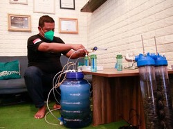 Di Tengah Kelangkaan, Alumni SMKN 1 Cimahi Ciptakan Alat Penghasil Oksigen