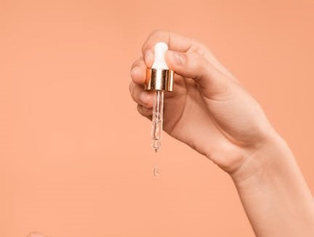 Cara memerahkan bibir