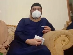 Istri Keukeuh Cerai, Ferry Irawan Menangis Pilu