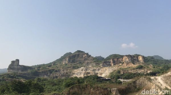 Foto: Gunung Kapur Klapanunggal, Wisata Bogor yang Tersembunyi