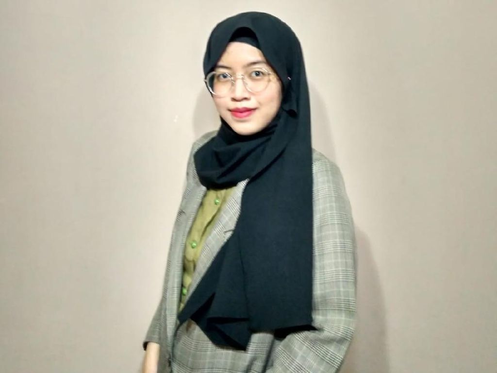 Kisah Siswi SMK Ranking 33 di Kelas yang Lolos Masuk UI Kisah Siswi SMK Ranking 33 di Kelas yang Lolos Masuk UI