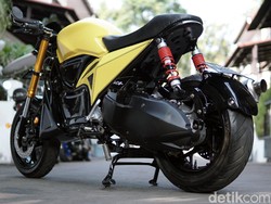 Berubah Total! Intip Modifikasi Yamaha Xmax 250 Jadi Cafe Racer