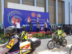 Panglima-Kapolri Salurkan Bantuan untuk Warga Banten Terdampak PPKM Darurat