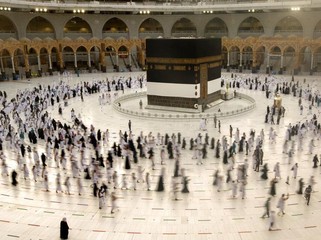 Sejarah Disyariatkannya Kewajiban Melaksanakan Ibadah Haji