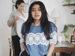 Viral Selebgram Bikin IG Live Bantu Dagangan PKL yang Sepi karena PPKM