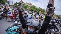 Tuntut PM Mundur, Warga Thailand Demo di Kala Lockdown