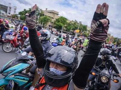 Tuntut PM Mundur, Warga Thailand Demo di Kala Lockdown