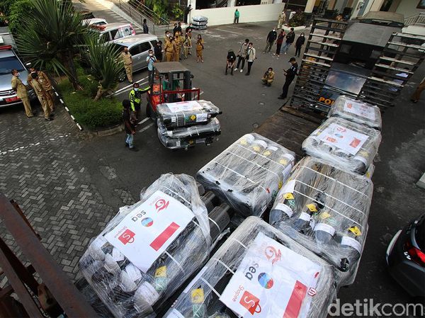 200 Tabung Oksigen dari Singapura Akhirnya Tiba di Solo