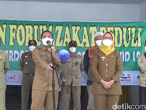 Bupati-Wabup Lumajang Sumbang Gaji untuk Warga Terdampak PPKM Darurat