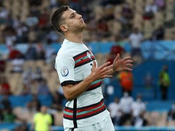 Ancelotti Tertarik Bawa Diogo Dalot ke Real Madrid