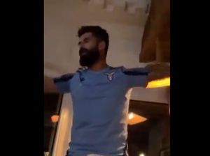 Nyanyi Bella Ciao, Rekrutan Baru Lazio Diserang Ultras Sayap Kanan