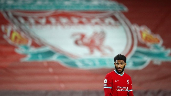 LIVERPOOL, ENGLAND - OCTOBER 24: Joe Gomez of Liverpool looks on during the Premier League match between Liverpool and Sheffield United at Anfield on October 24, 2020 in Liverpool, England. Sporting stadiums around the UK remain under strict restrictions due to the Coronavirus Pandemic as Government social distancing laws prohibit fans inside venues resulting in games being played behind closed doors. (Photo by Michael Steele/Getty Images)