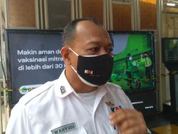 STRP Berlaku, Pengguna KRL di Stasiun Pondok Ranji Turun Drastis