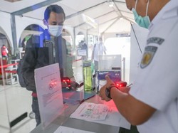 Tut tut tut... Mulai Besok Nggak Semua Orang Bisa Naik Kereta Api