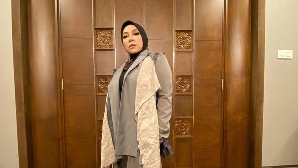 10 Potret Melly Goeslaw yang Kini Lebih Langsing, Sukses Turun 30 Kg
